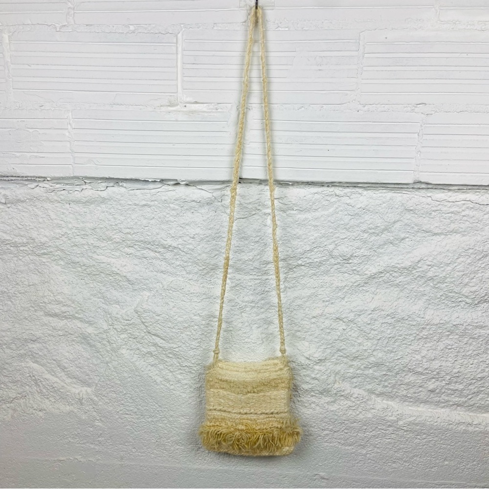 UNBRANDED cream mini fringe fabric crossbody knit boho golden button purse - Picture 7 of 14